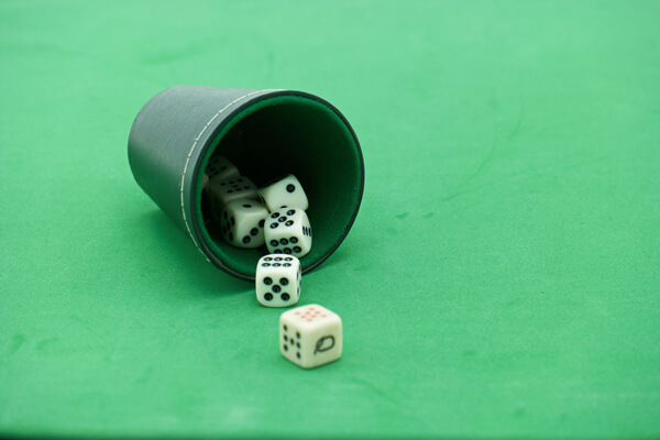 Rola prawdopodobieństwa w grach taktycznych i mechanice automatów