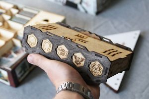 Pudełko na armie Neuroshima Hex od Szajna LaserCut